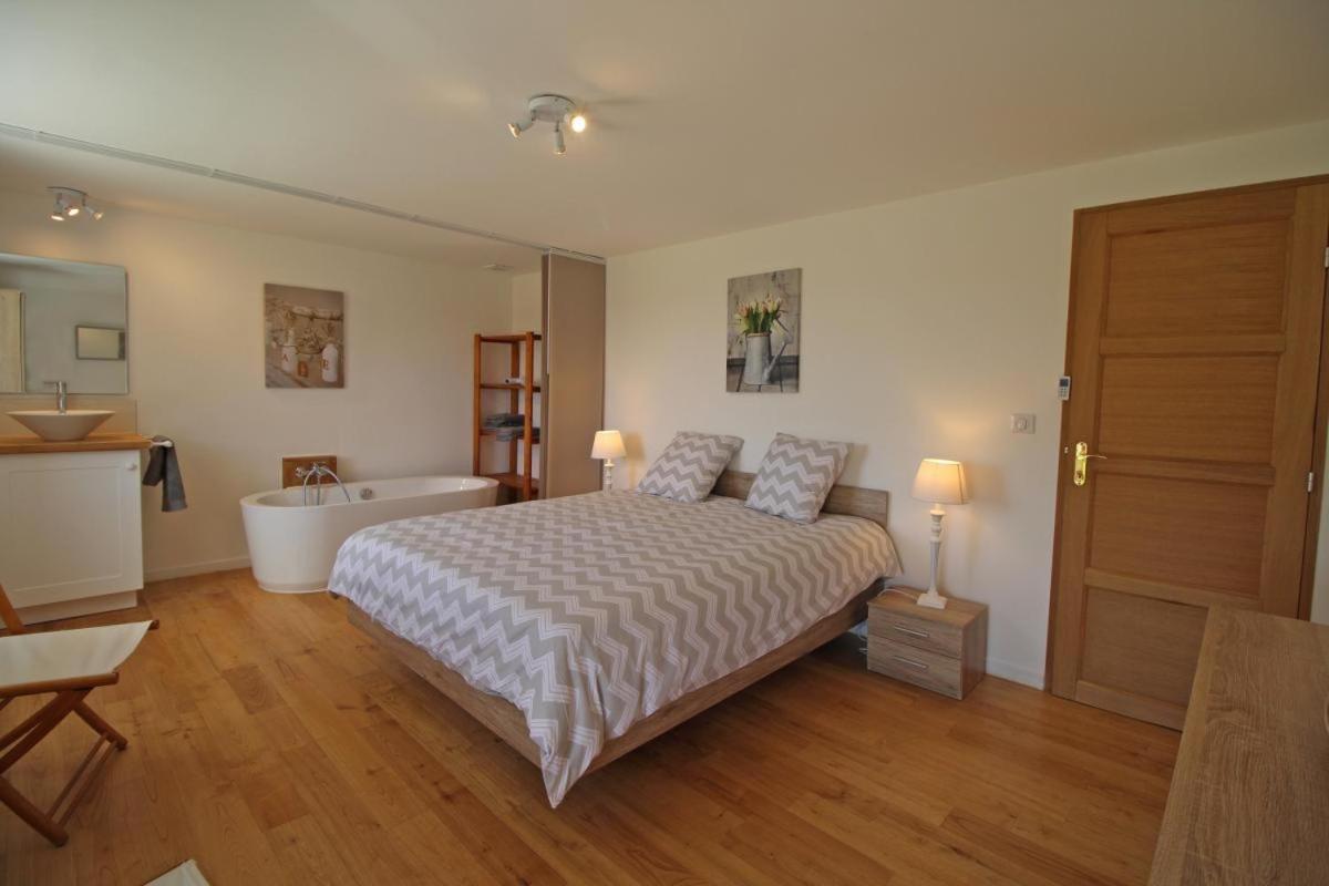Chez Le Bayle Villa Condat-sur-Vienne ภายนอก รูปภาพ